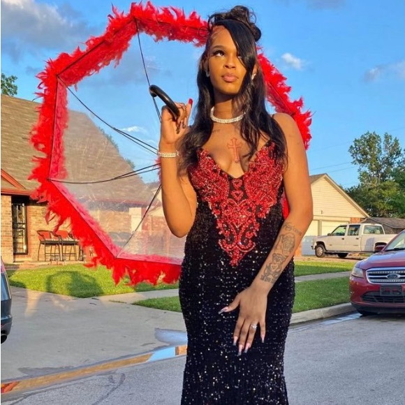 Custom prom dress. Red and black - Picture 1 of 2